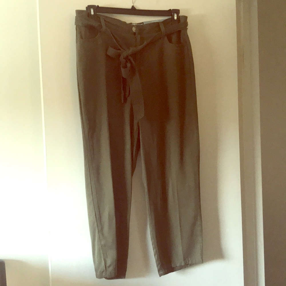 Straight leg pants M NWT